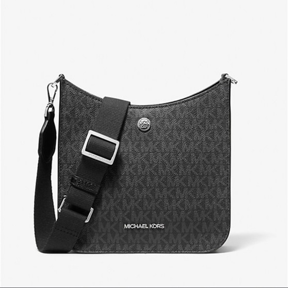 Michael Kors Handbags - Michael Kors Black Crossbody Bag